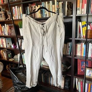 Lane Bryant 22/24 Light Cropped Trousers